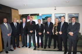 El ministro de Turismo de la Nación, Enrique Meyer junto a la delegación de Argentina y Uruguay en la reunión para la postulación de Argentina y Uruguay para el Mundial de Fútbol de 2013.