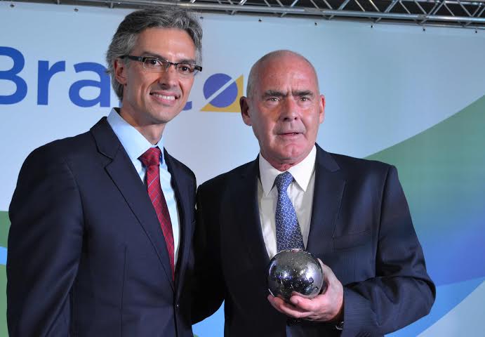 El presidente de Braztoa, Marco Ferra; y el ministro de Turismo de la Nación, Enrique Meyer.