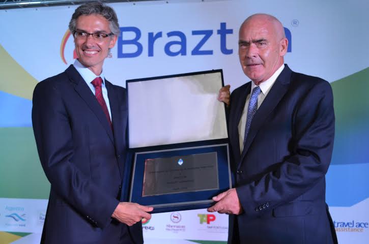 El presidente de Braztoa, Marco Ferra; y el ministro de Turismo de la Nación, Enrique Meyer.