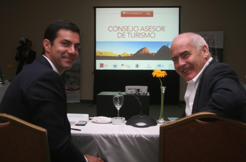 El ministro de Turismo de la Nación. Enrique Meyer, junto al gobernador de Salta, Juan Manuel Urtubey encabezaron la reunión del Consejo Asesor de Turismo provincial.