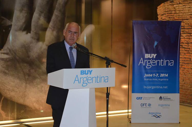 El ministro de Turismo de la Nación, Enrique Meyer, durante el lanzamiento del Buy Argentina.