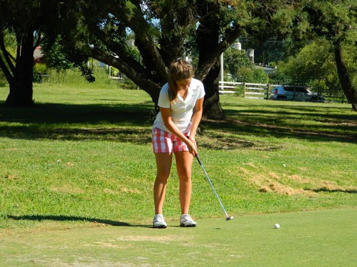 La golfista Angie Varona dictará una clínica de golf este fin de semana en Termas Villa Elisa1