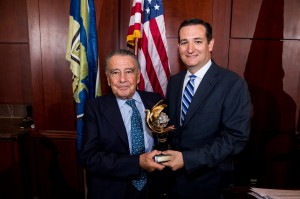 Eduardo Eurnekian y Ted Cruz