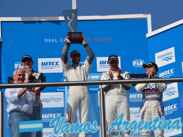 El ganador del World Touring Car Championship:  José María “Pechito” López, embajador de la Marca País