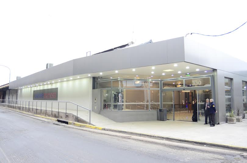 Terminal Fluvial Colonia Express - exterior