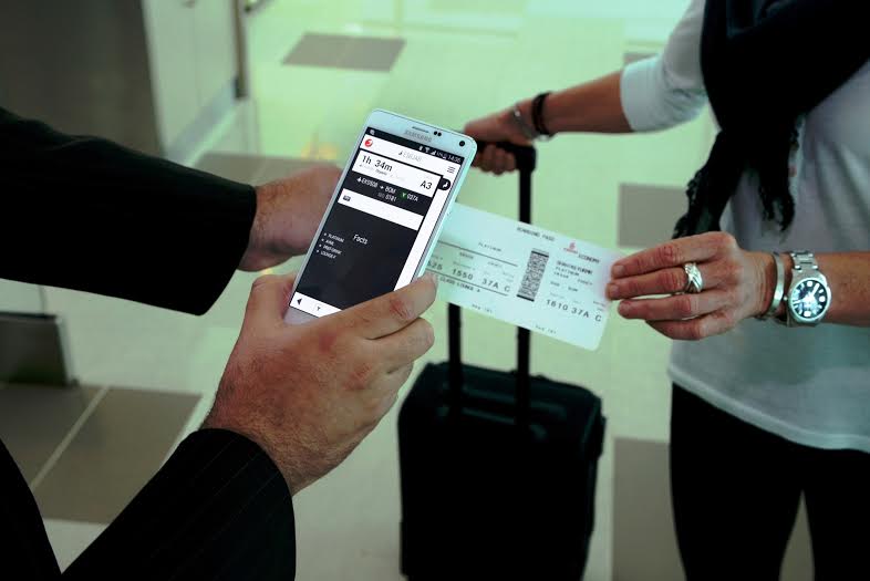 Emirates equipa a su personal aeroportuario con una nueva aplicación móvil