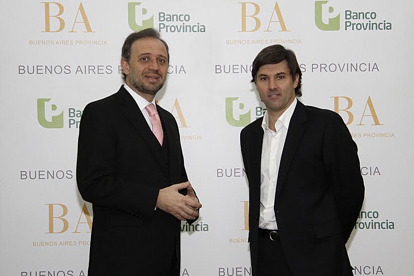 El Secretario de Turismo, Ignacio Crotto, junto al  presidente del Banco Provincia, Gustavo Marangoni