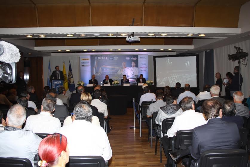 Meyer presentó el WTCC 2015 en Argentina2