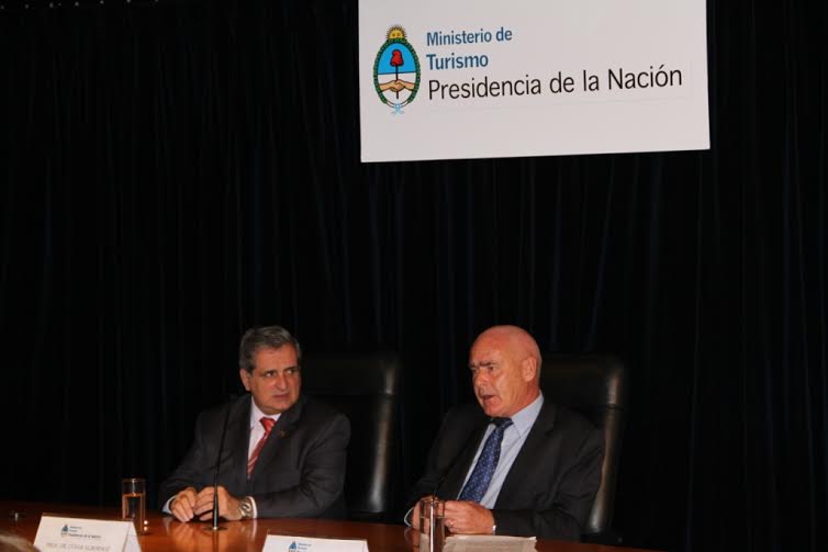 EL MINISTRO MEYER PRESENTÓ EL OBSERVATORIO DE MARCA PAÍS ARGENTINA2