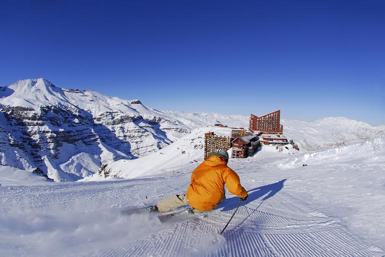 SKY Airline promociona los centros de ski de Chile en Argentina