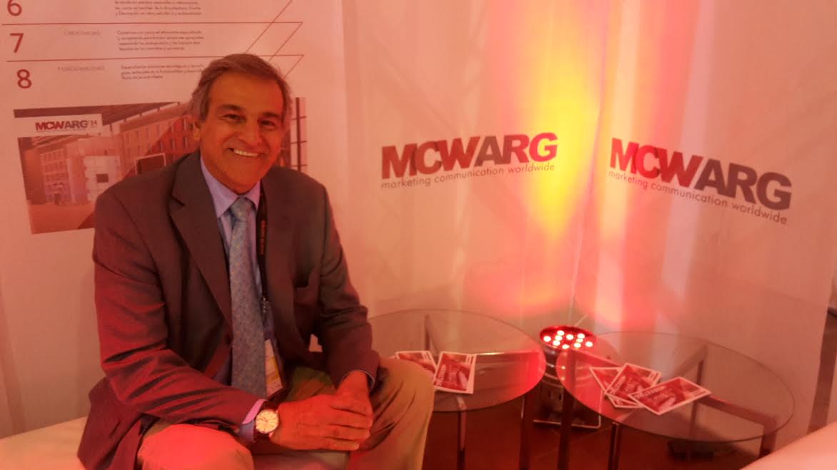 Alberto Mustafá en el stand de MCW Argentina en ExpoEventos 2016