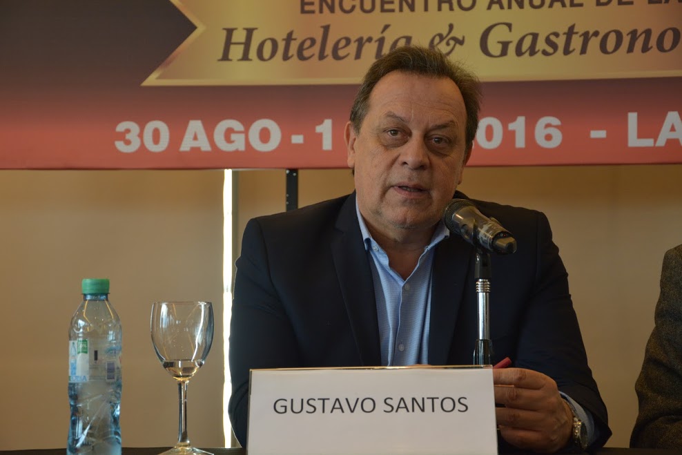 Gustavo Santos - Ministro de Turismo de la Nación