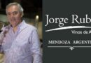 La bodega Jorge Rubio celebra 20 años de excelentes vinos con el lanzamiento de A Contramano PetNat Naranjo y del Pinot Noir